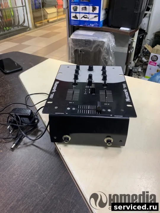 Микшерный пульт NoName Китай Numark DM-950
