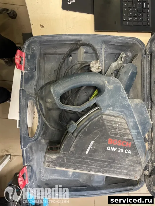 Штроборез Bosch D-707445