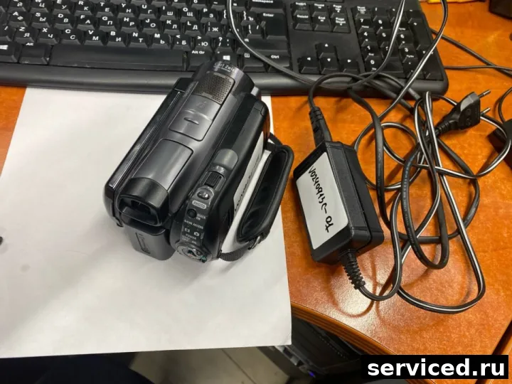Цифровая видеокамера DVD/HDD Sony hdr-sr11e