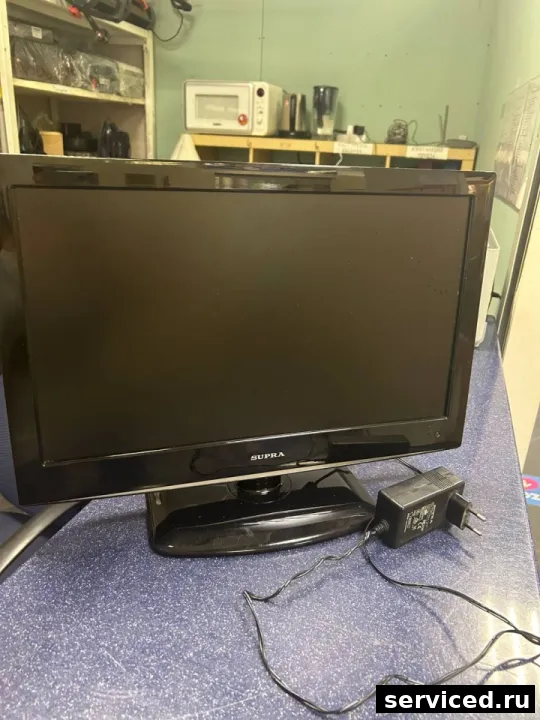 LCD монитор 17-19" Supra STV-LC1944WL