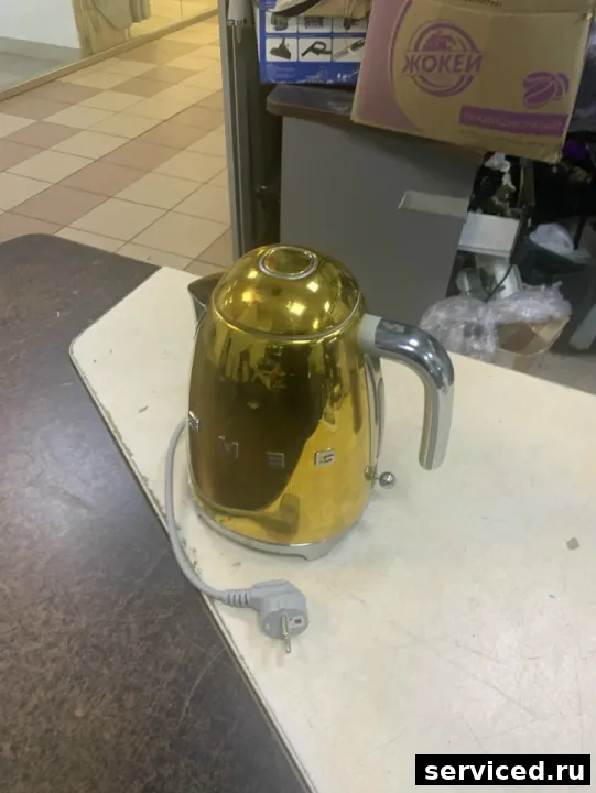 Чайник Smeg KLF03G0EU