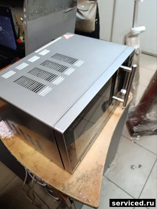 Микроволновая печь REDMOND RM-M1007