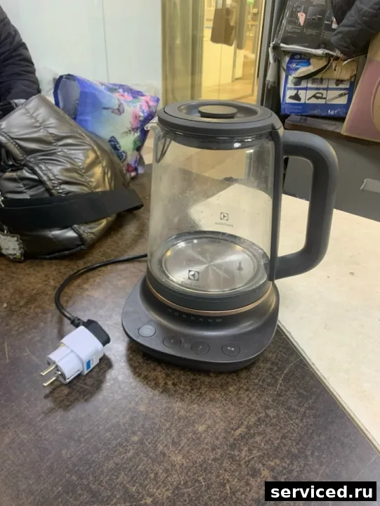 Чайник Electrolux E7GK1-71BP
