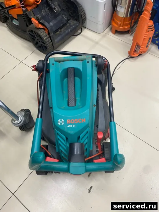 Газонокосилка Bosch arm 37